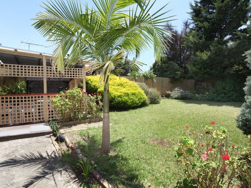 2 Summerlea Road, Narre Warren VIC 3805