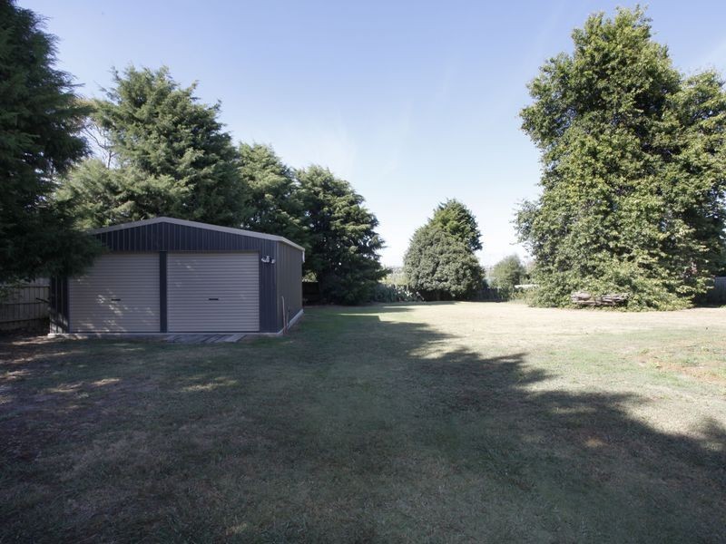 6 Gordon Close, Narre Warren South VIC 3805