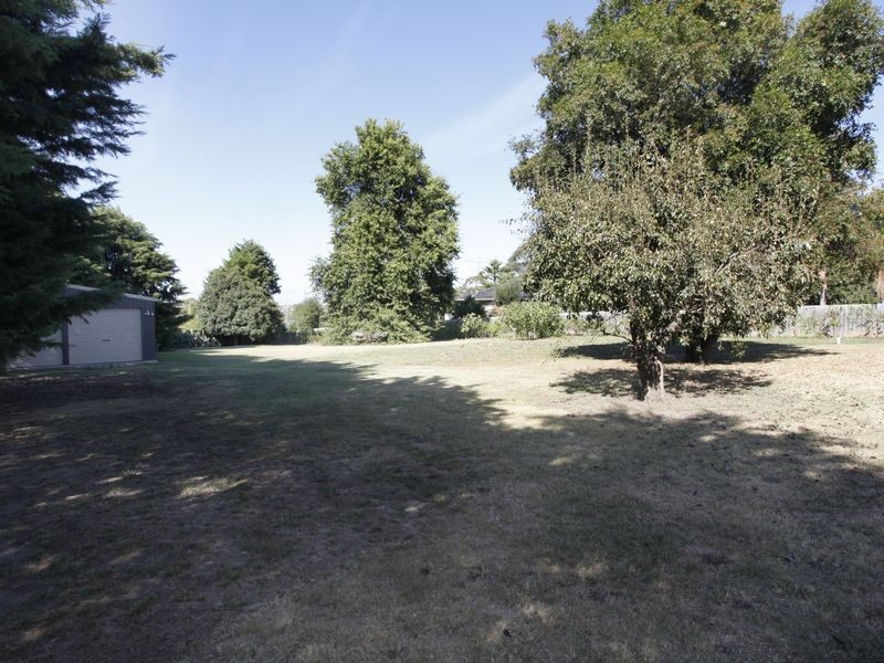 6 Gordon Close, Narre Warren South VIC 3805