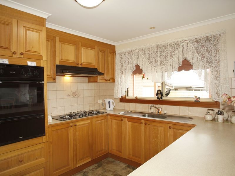 3 Dryden Court, Berwick VIC 3806