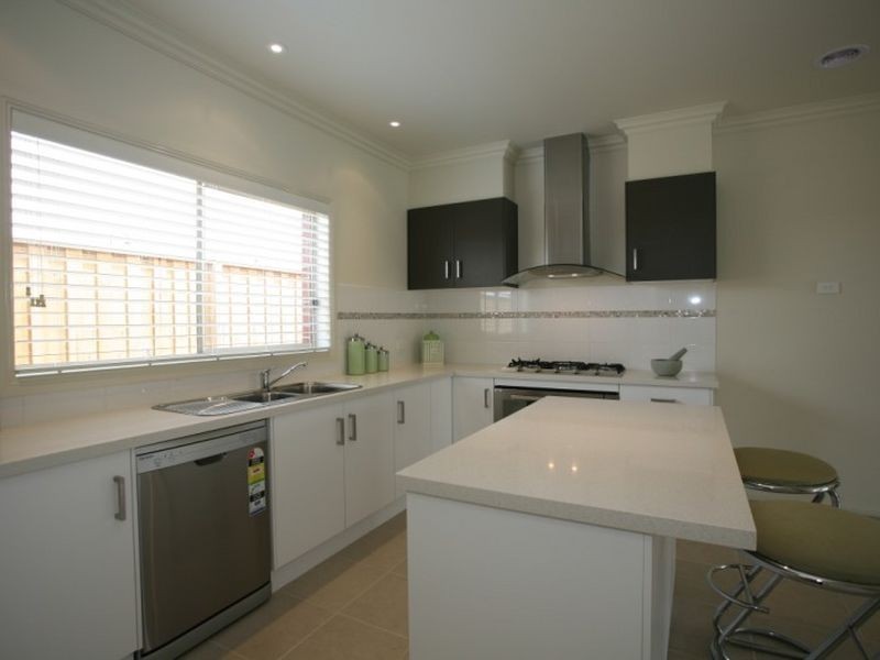 1-12/40-44 Golf Links Road, Berwick VIC 3806