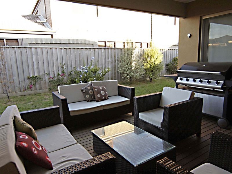 8 Little Gem Way, Berwick VIC 3806