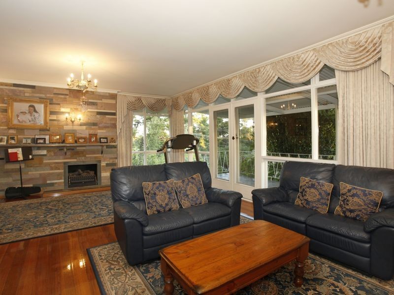 41-43 Manuka Road, Berwick VIC 3806