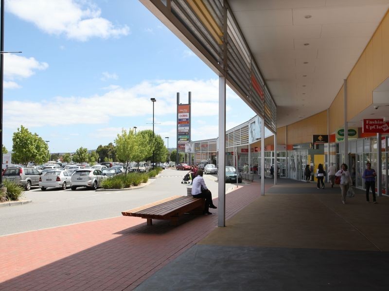 11 Limousin Court, Berwick VIC 3806