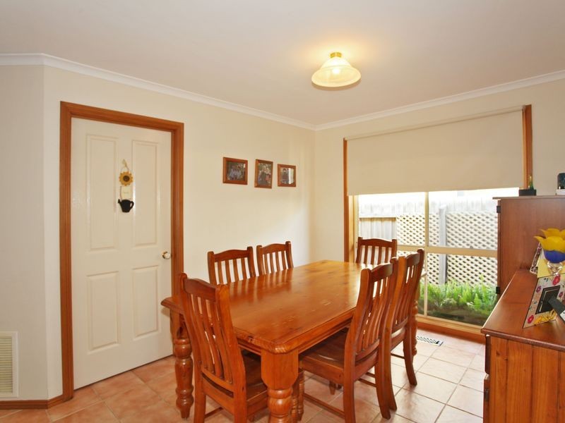 37 Jarryd Crescent, Berwick VIC 3806