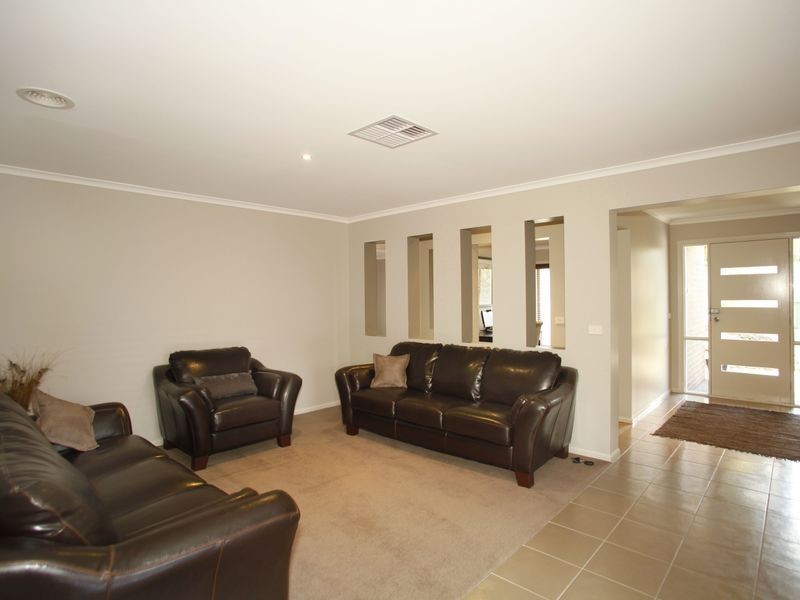 3 Mountain View Circuit, Beaconsfield VIC 3807