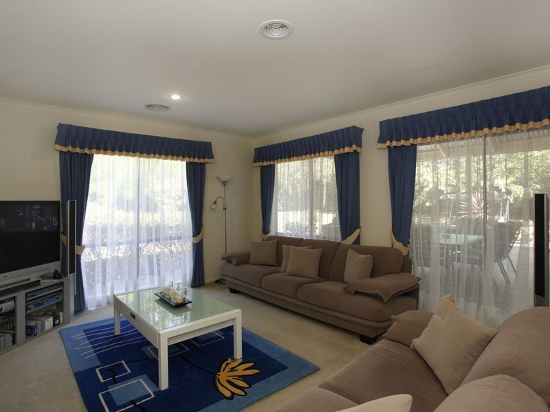 3 Hunt Club Road, Narre Warren South VIC 3805