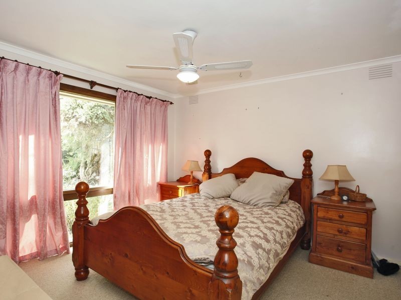 17 Salisbury Road, Beaconsfield Upper VIC 3808