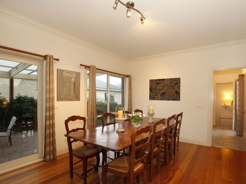 10 Logan Place, Berwick VIC 3806