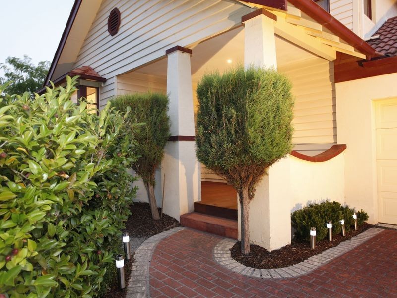 10 Logan Place, Berwick VIC 3806