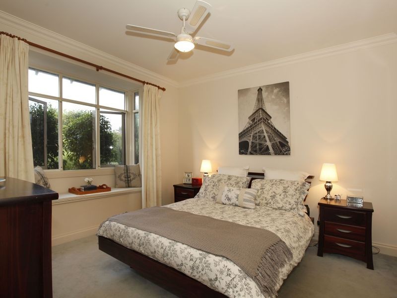 10 Logan Place, Berwick VIC 3806