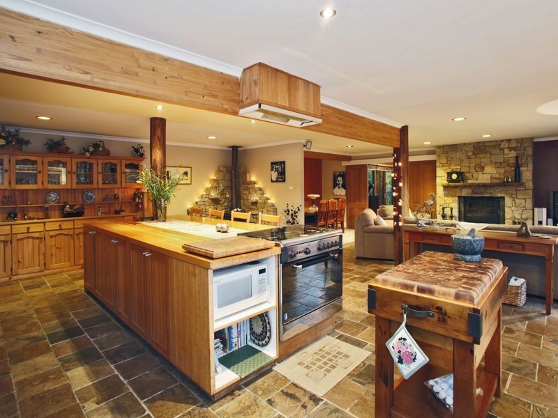 4 Dewhurst Road, Emerald VIC 3782