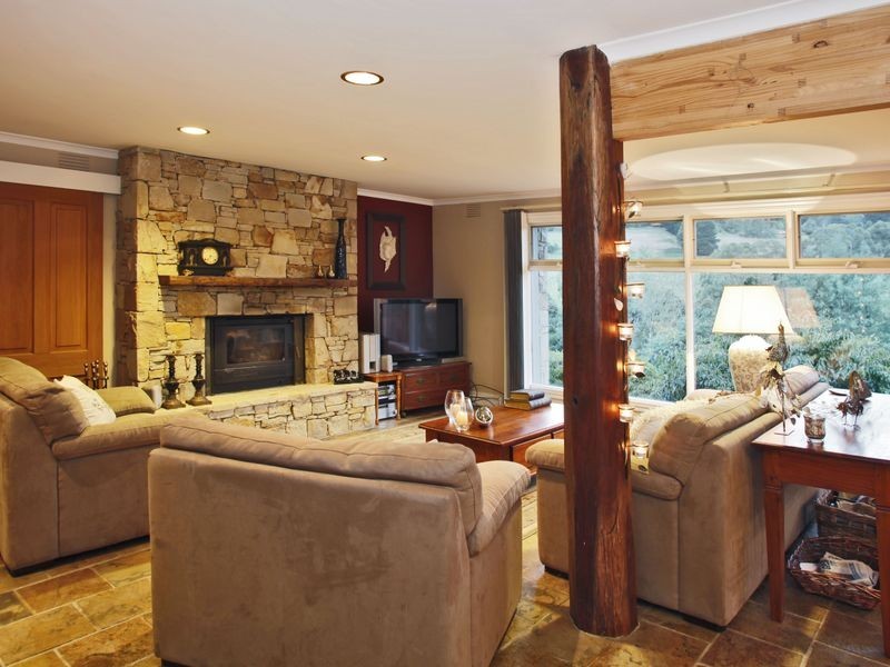 4 Dewhurst Road, Emerald VIC 3782