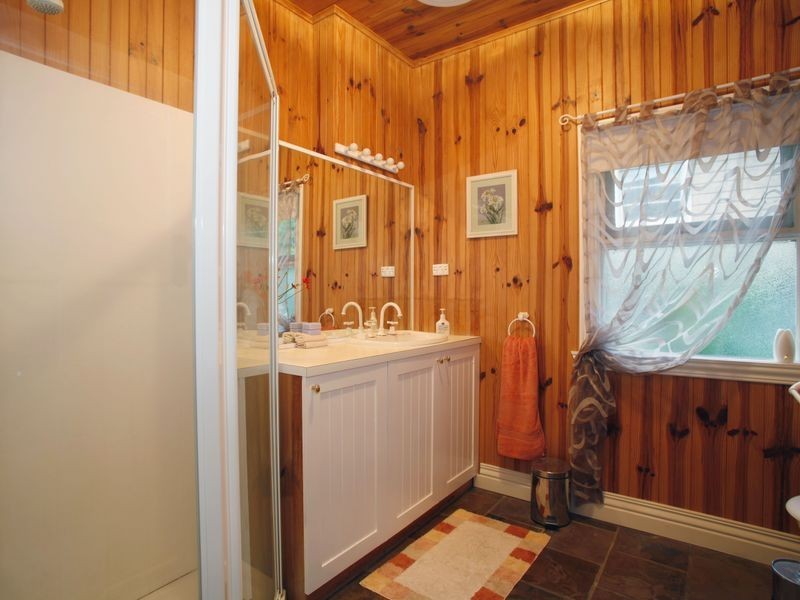 4 Dewhurst Road, Emerald VIC 3782