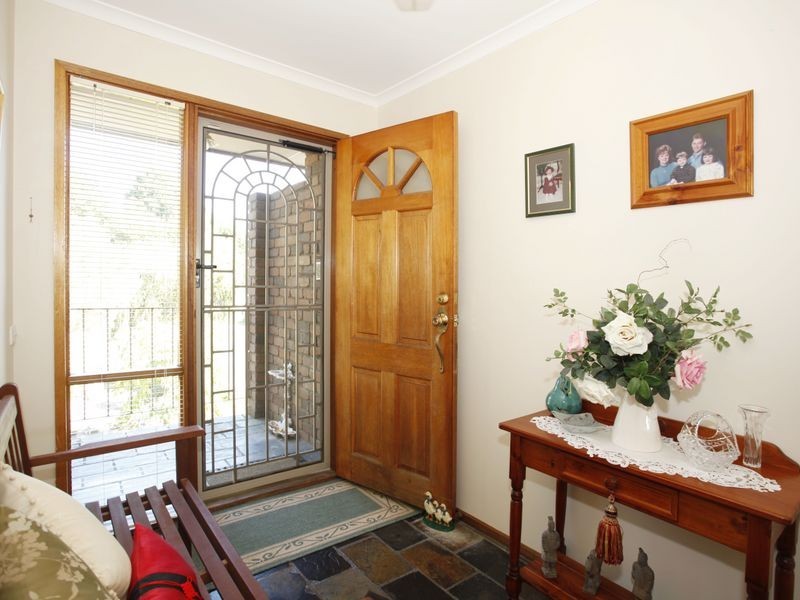 18 Mahon Avenue, Beaconsfield VIC 3807