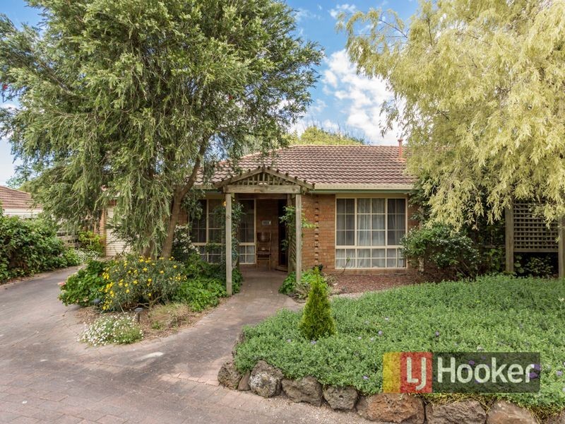 2/27-29 Souter Street, Beaconsfield VIC 3807
