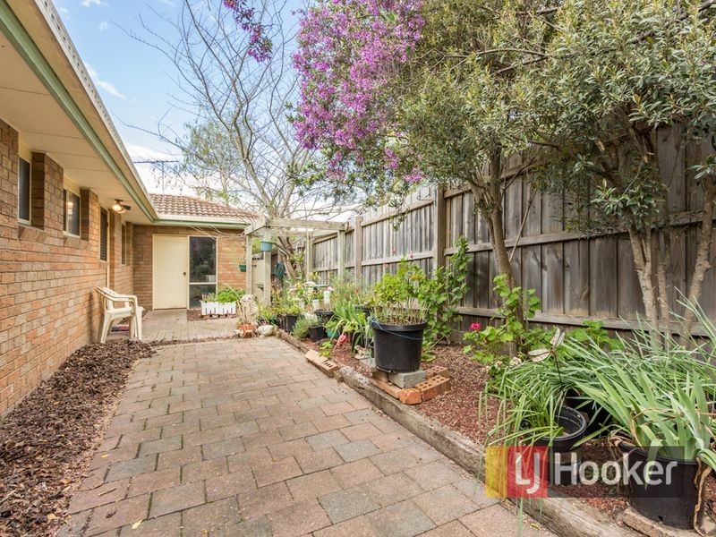 2/27-29 Souter Street, Beaconsfield VIC 3807