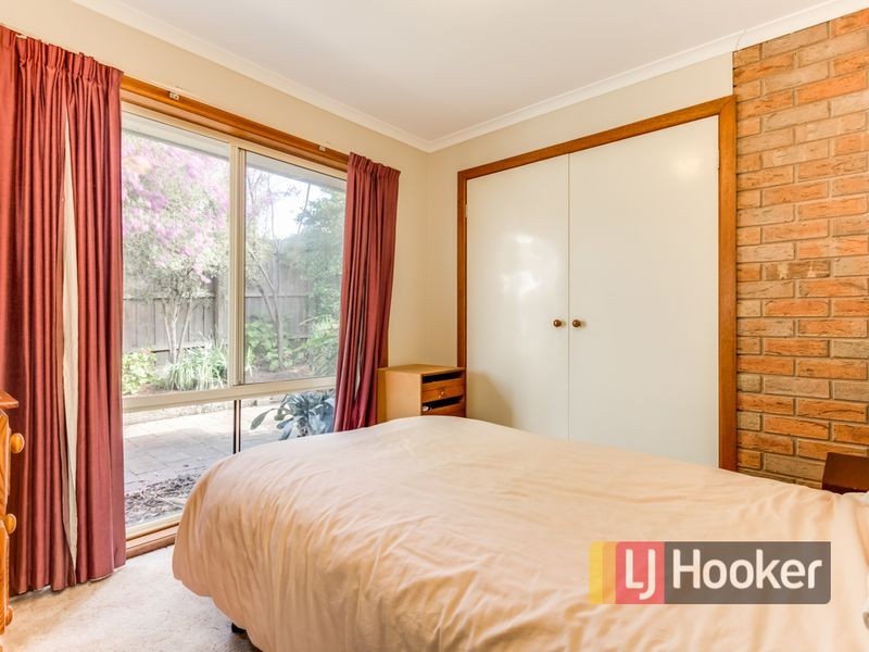 2/27-29 Souter Street, Beaconsfield VIC 3807