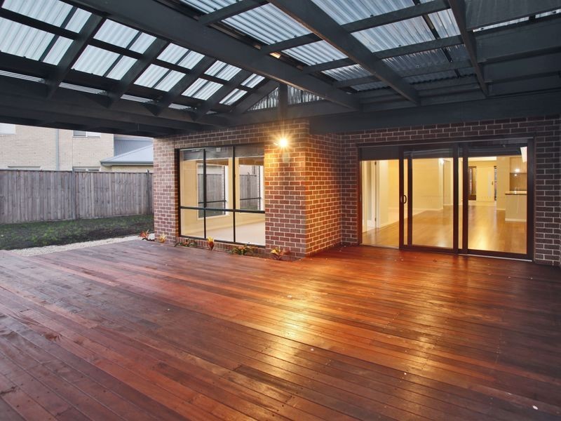 5 Cribb Cove, Narre Warren South VIC 3805