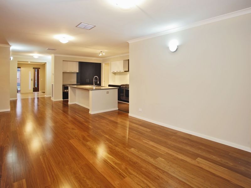 5 Cribb Cove, Narre Warren South VIC 3805