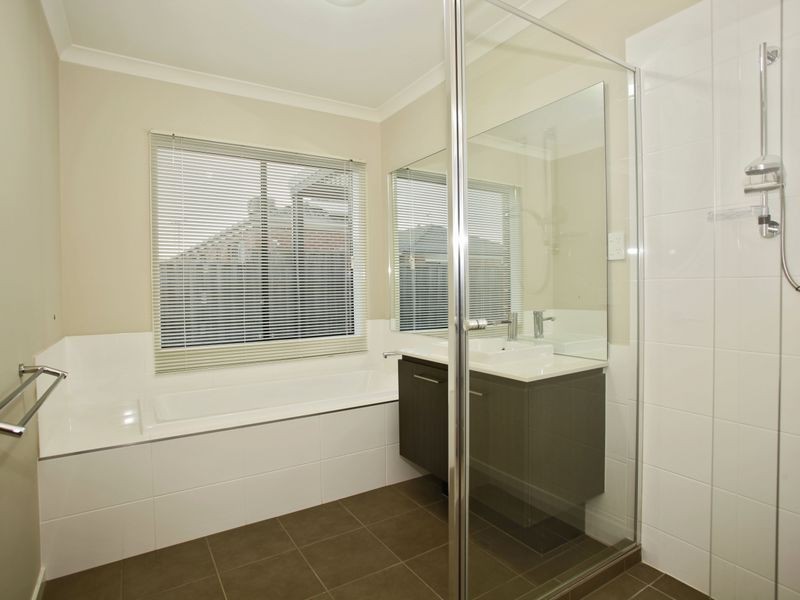 5 Cribb Cove, Narre Warren South VIC 3805