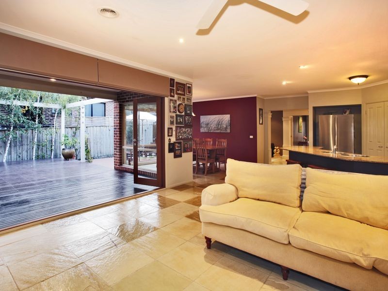 6 Lorne Court, Berwick VIC 3806