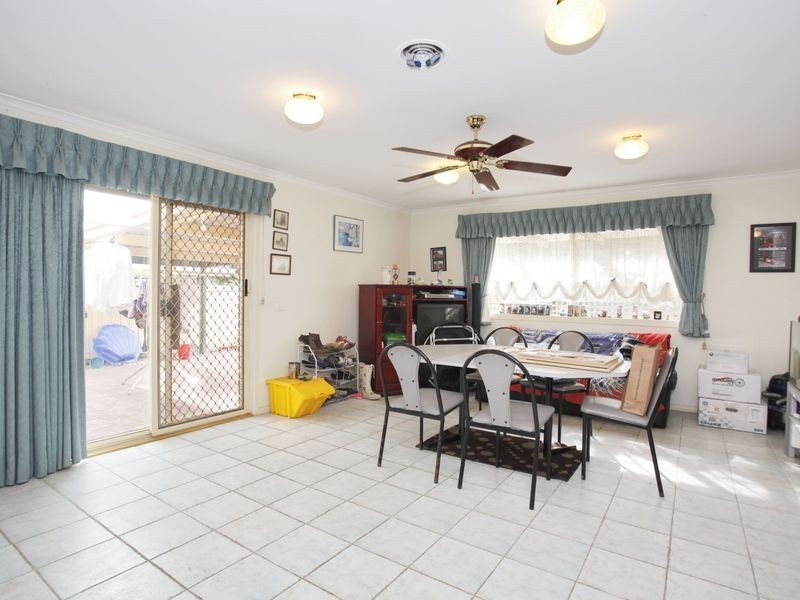 85 Avebury Drive, Berwick VIC 3806