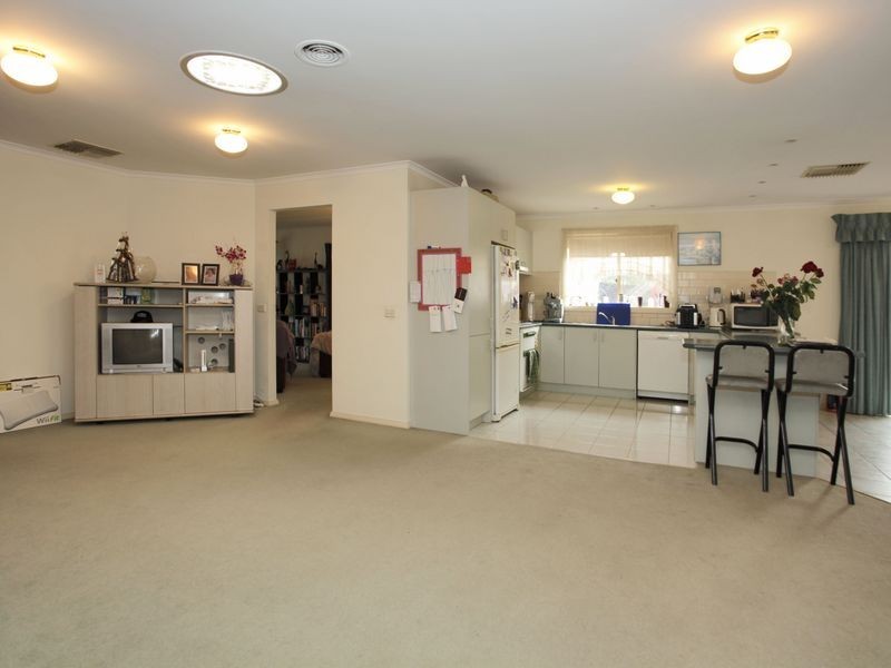 85 Avebury Drive, Berwick VIC 3806