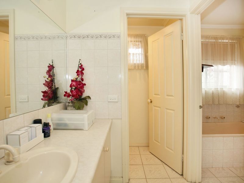 85 Avebury Drive, Berwick VIC 3806