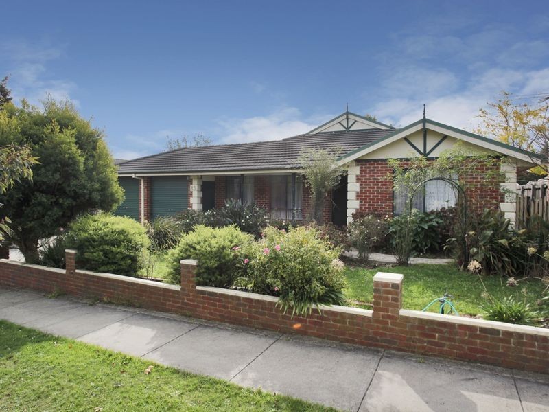 85 Avebury Drive, Berwick VIC 3806