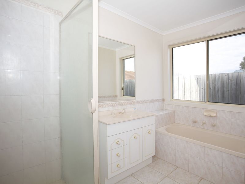 30 Kershaw Drive, Narre Warren South VIC 3805