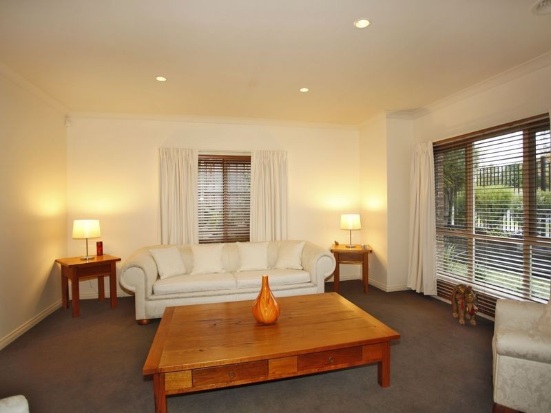 56 Inglis Road, Berwick VIC 3806