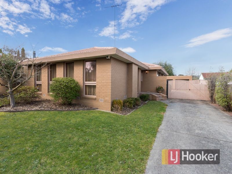 6 Millwood Avenue, Berwick VIC 3806