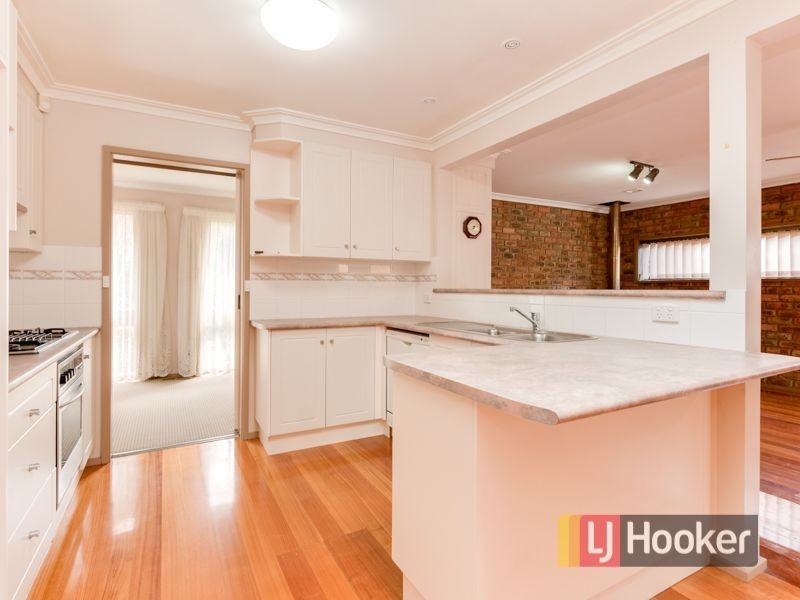 6 Millwood Avenue, Berwick VIC 3806