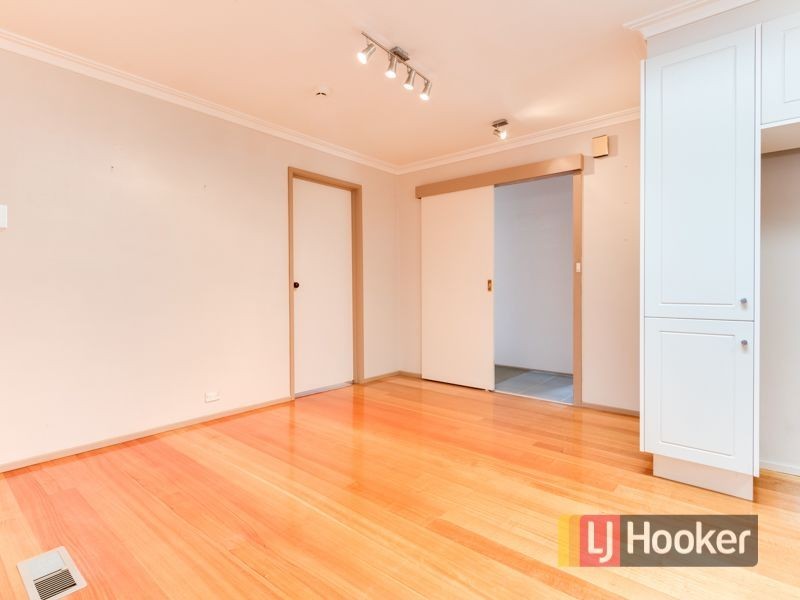 6 Millwood Avenue, Berwick VIC 3806