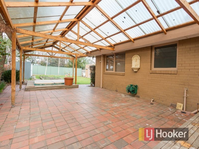 6 Millwood Avenue, Berwick VIC 3806
