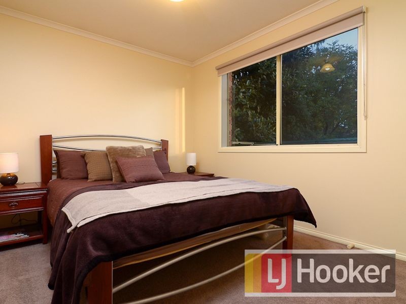 1 Harcourt Way, Berwick VIC 3806