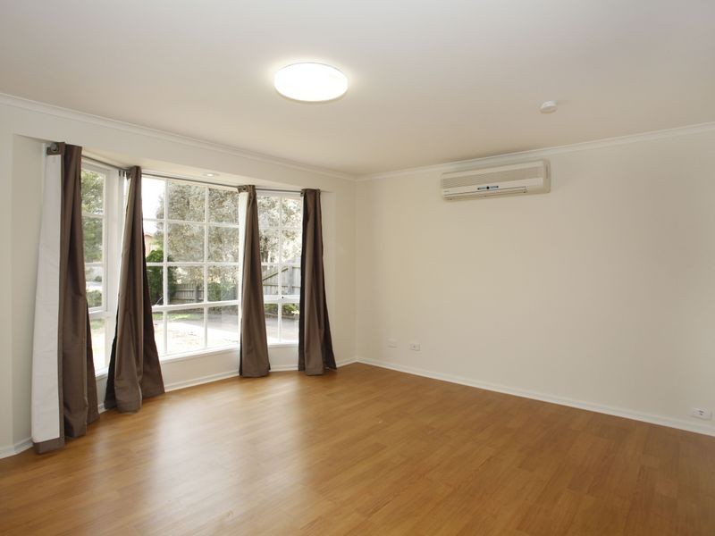 6 Strathavan Drive, Berwick VIC 3806