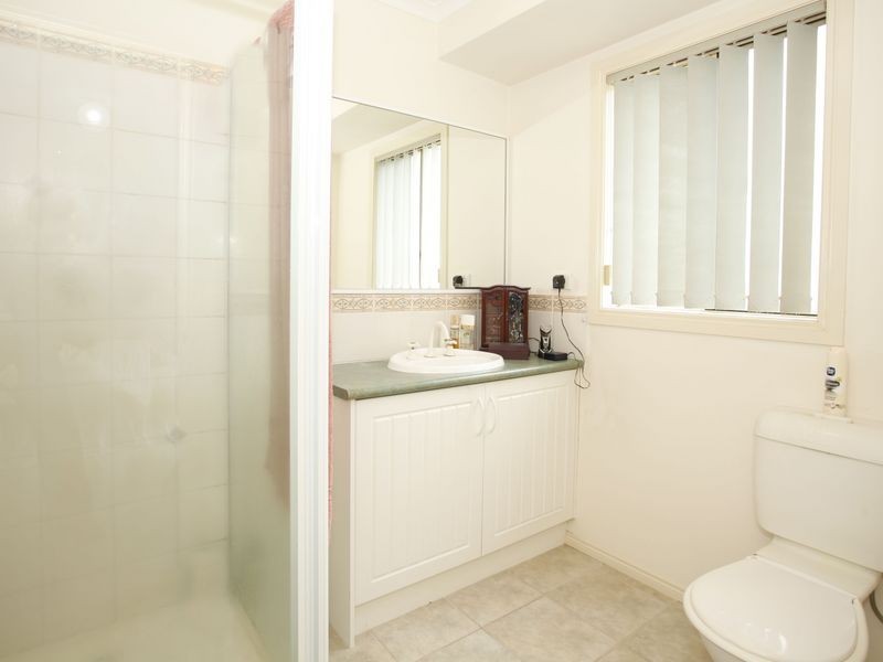 6 Parkwood Avenue, Narre Warren South VIC 3805