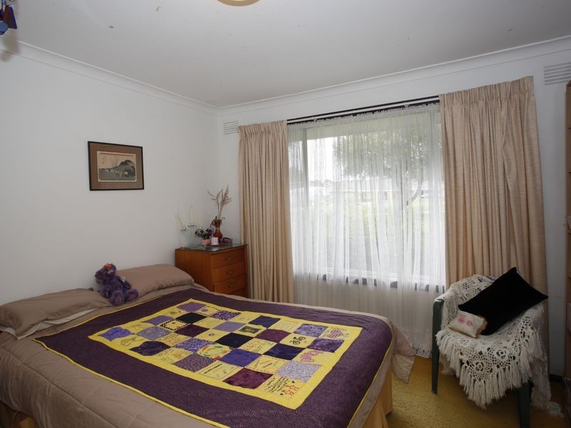 22 Lyall Road, Berwick VIC 3806
