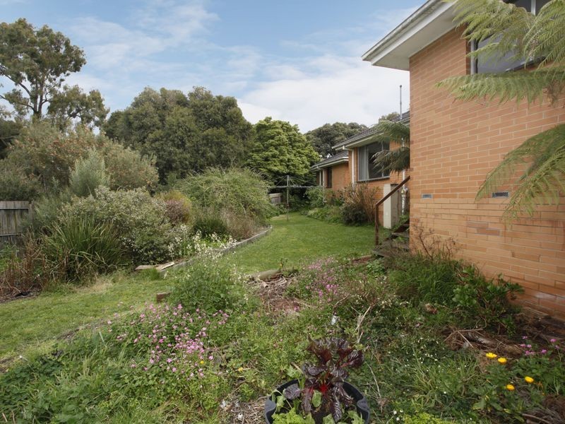 22 Lyall Road, Berwick VIC 3806