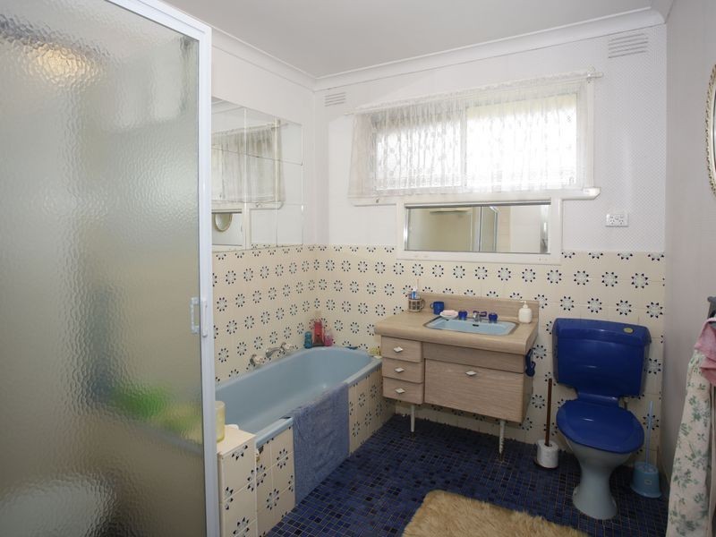 22 Lyall Road, Berwick VIC 3806