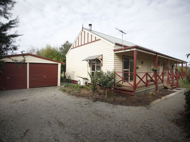 3 Thomas Street, Beaconsfield VIC 3807