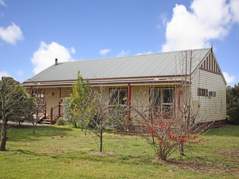 3 Thomas Street, Beaconsfield VIC 3807