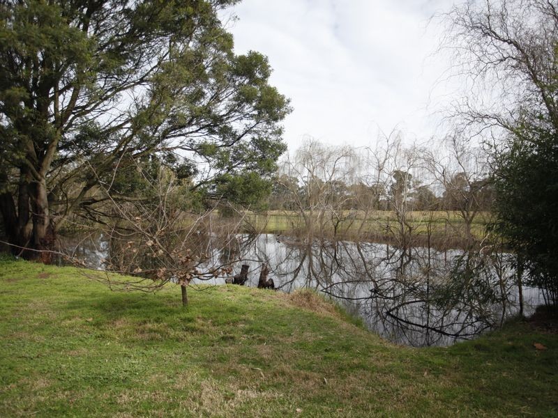 3 Thomas Street, Beaconsfield VIC 3807
