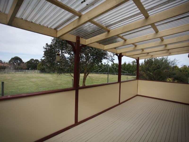 3 Thomas Street, Beaconsfield VIC 3807
