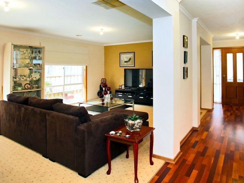 4 Kingsmill Terrace, Berwick VIC 3806