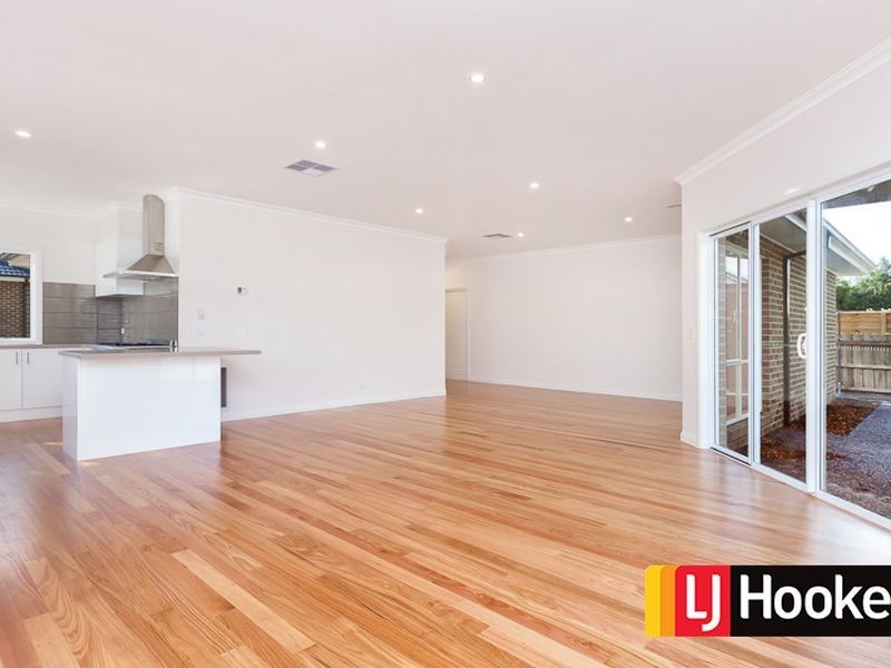 1/8 Allan Street, Berwick VIC 3806