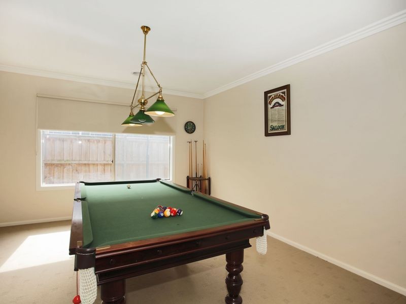 11 Skipperstone Glen, Narre Warren South VIC 3805