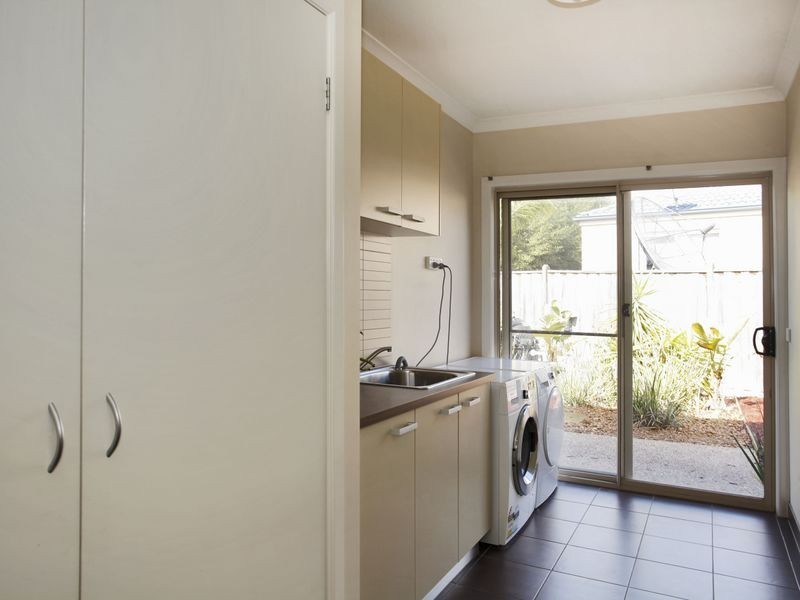 11 Skipperstone Glen, Narre Warren South VIC 3805